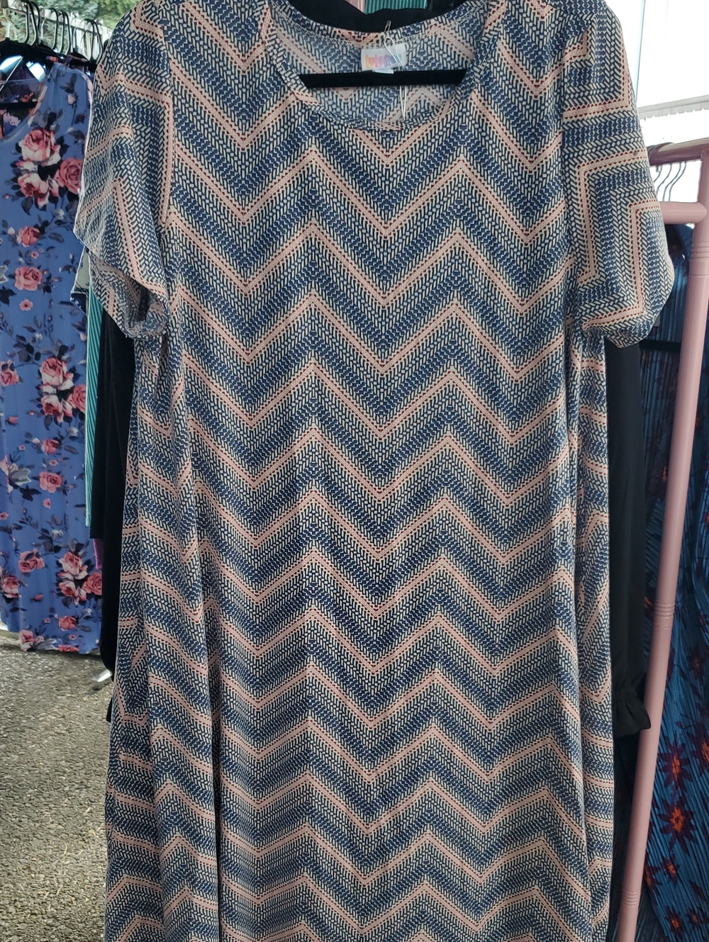#CARL10 (CH) NWOT LuLaRoe Carly Dress